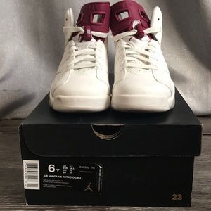 SOLD !Air Jordan maroon 6